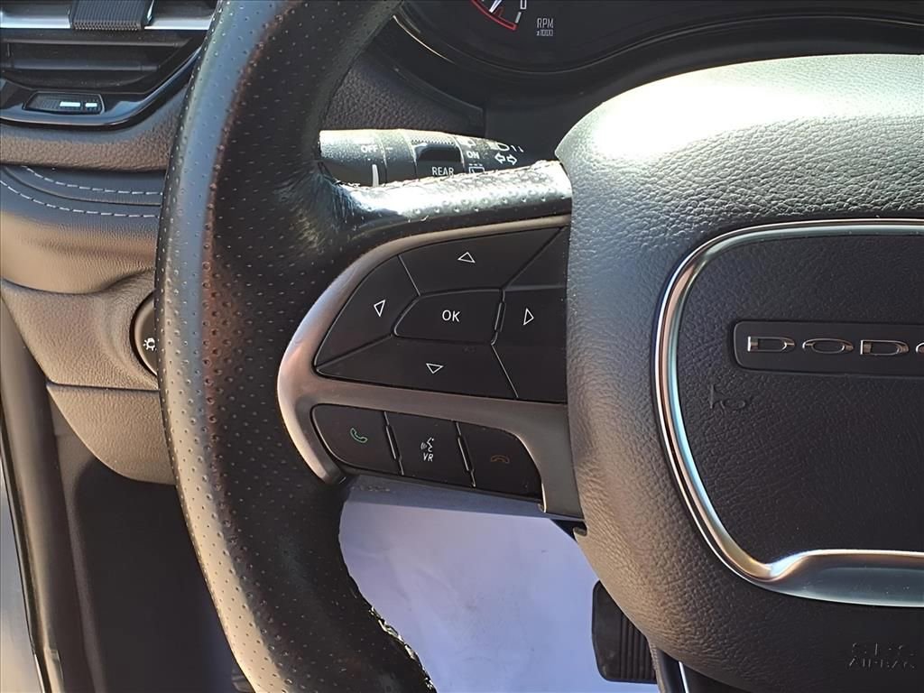 Used 2021 Dodge Durango SXT image 5