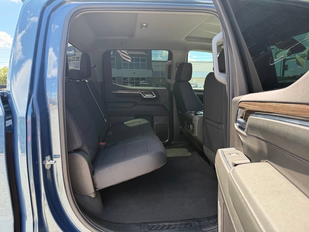 Used 2024 Chevrolet Silverado 1500 RST w/ Protection Package AWD/4WD image 21