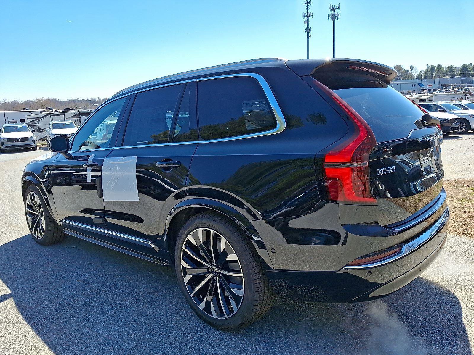 New 2026 Volvo XC90 T8 Ultra w/ Protection Package image 3