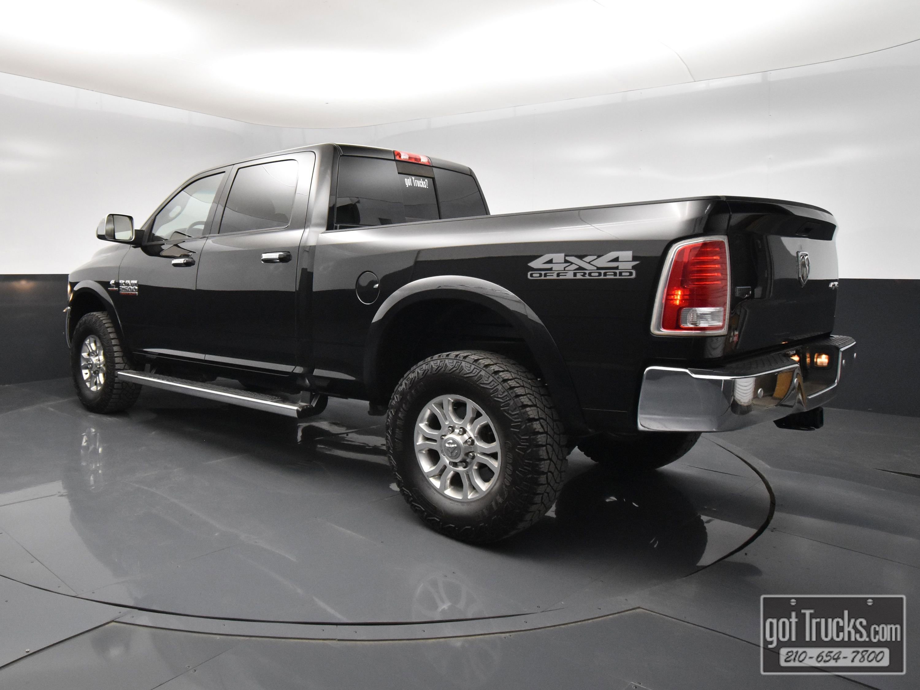 Used 2018 RAM 2500 Laramie w/ Off Road Package AWD/4WD image 5