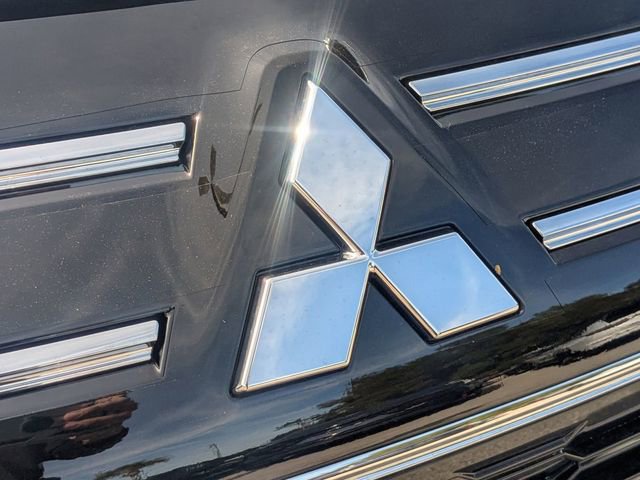 New 2026 Mitsubishi Outlander SE image 14