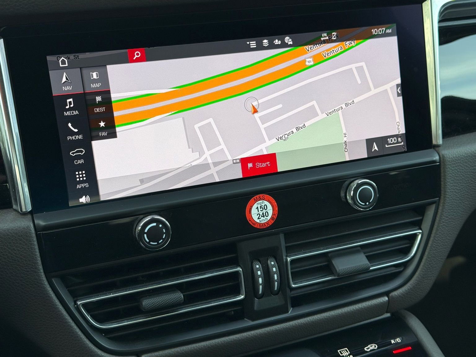 Used 2025 Porsche Macan image 20