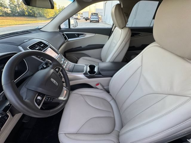 Used 2020 Lincoln Nautilus FWD w/ Equipment Group 101A image 29