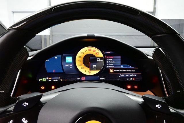 Used 2021 Ferrari Roma RWD image 9