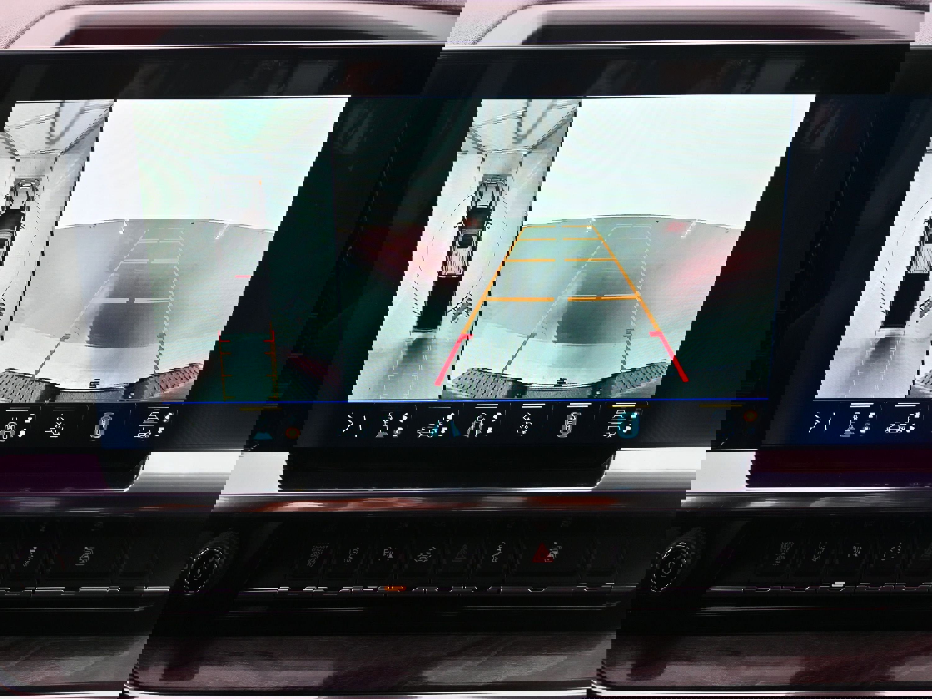 Certified 2025 Chevrolet Silverado 2500 LTZ w/ LTZ Convenience Package image 17