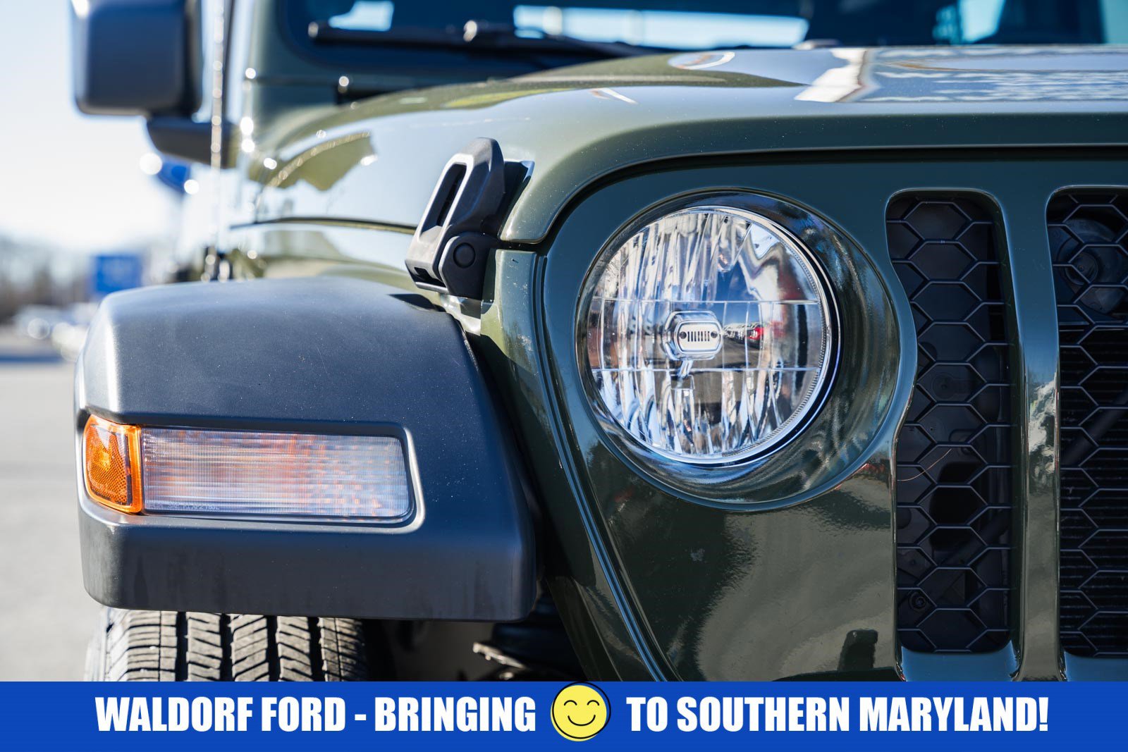 Used 2023 Jeep Gladiator Sport image 11