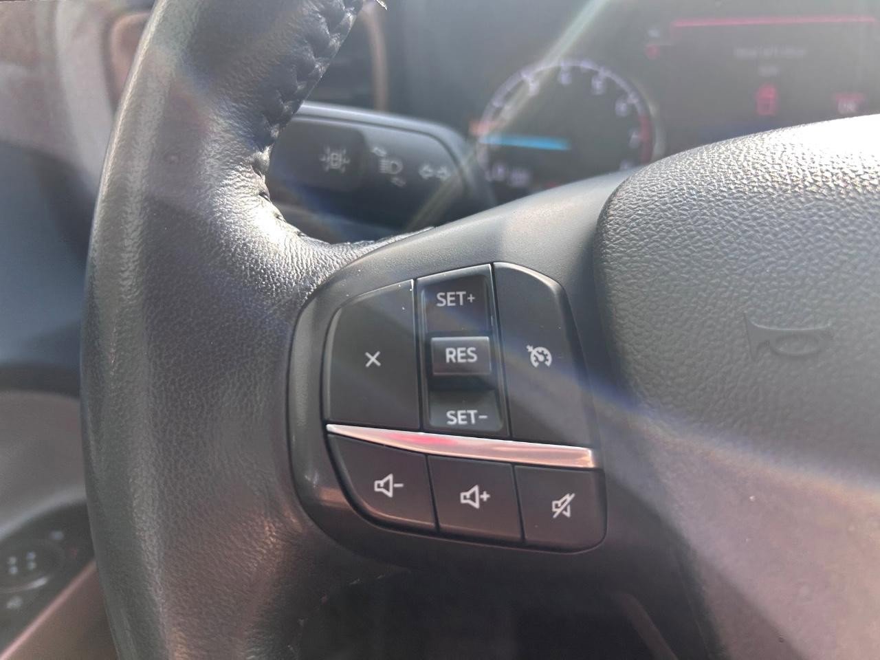 Used 2022 Ford Maverick Lariat w/ Equipment Group 500A Standard image 12