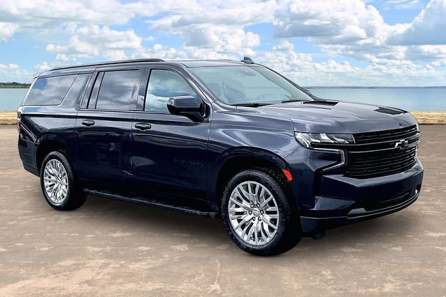 Certified 2023 Chevrolet Suburban RST AWD/4WD image 1
