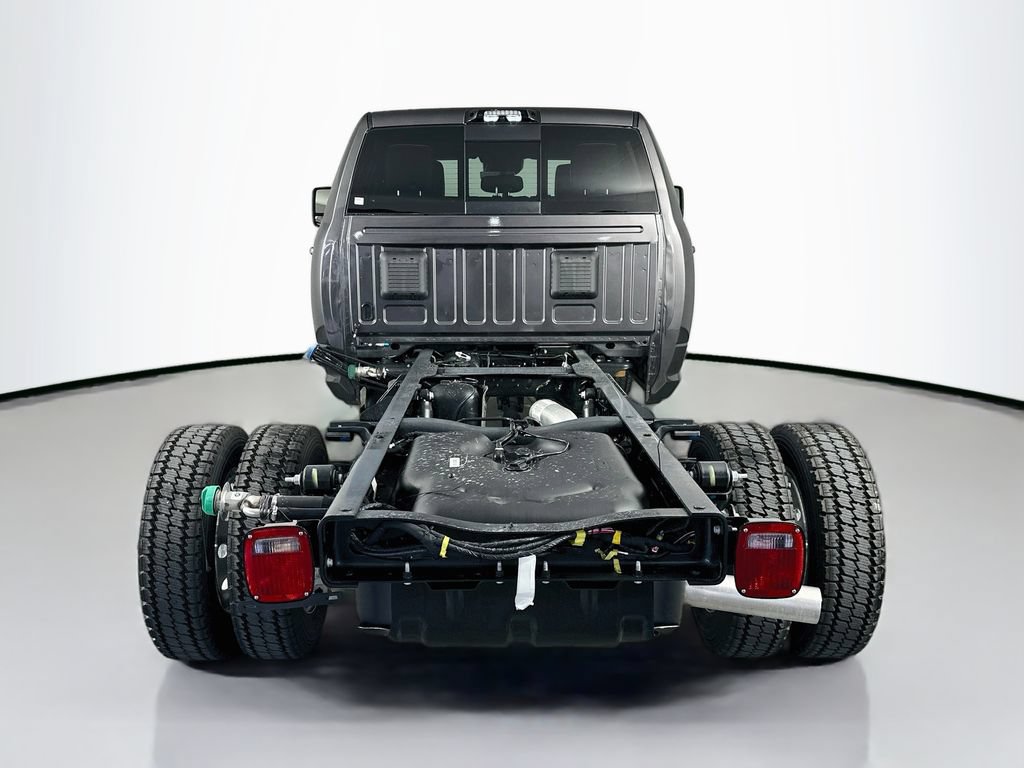 New 2026 RAM 4500 4x4 Crew Cab DRW w/ Laramie Trim Package image 6
