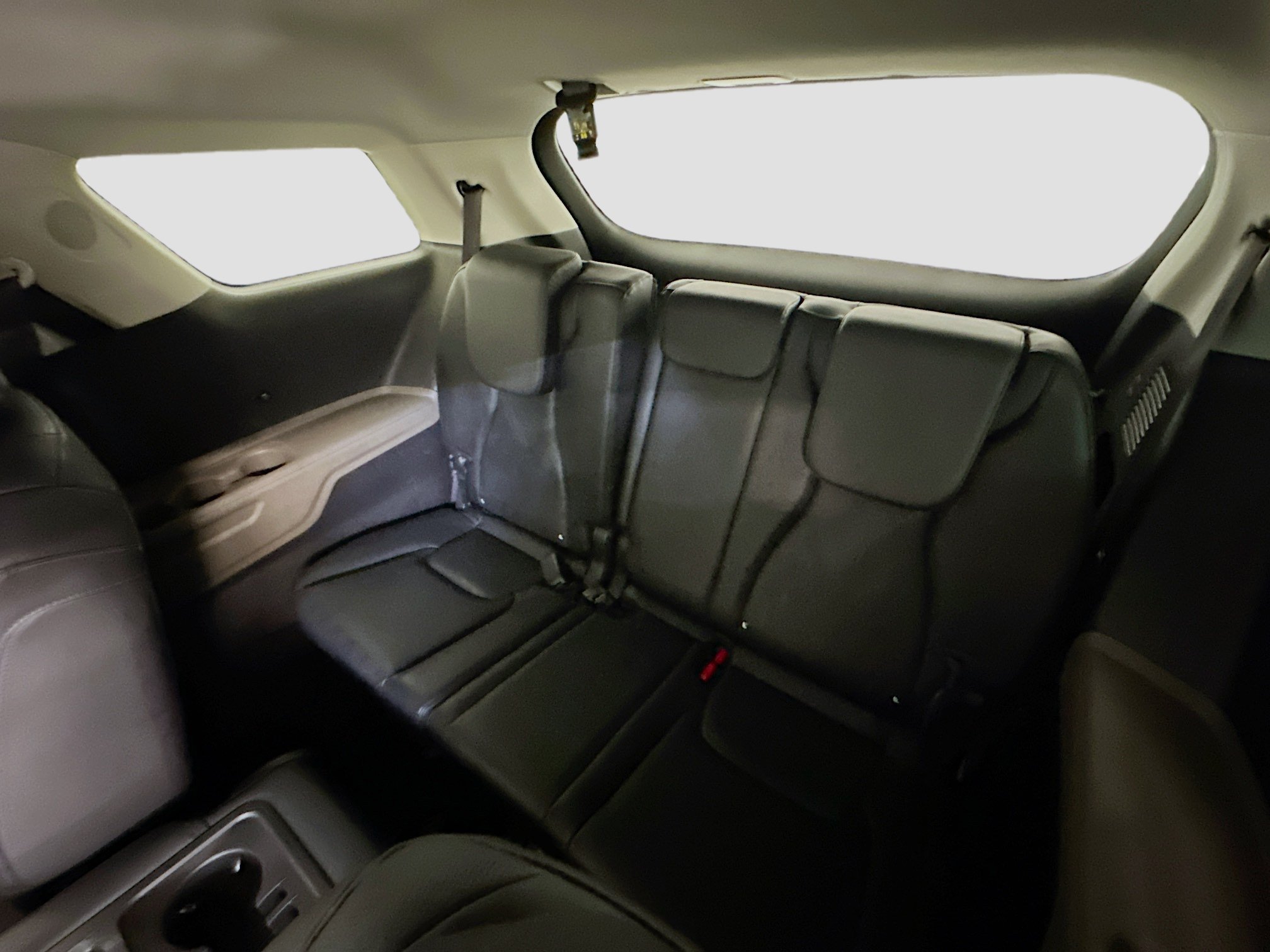 Used 2026 Kia Carnival FWD image 30
