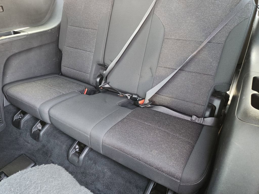 Used 2024 Chevrolet Traverse LT image 37