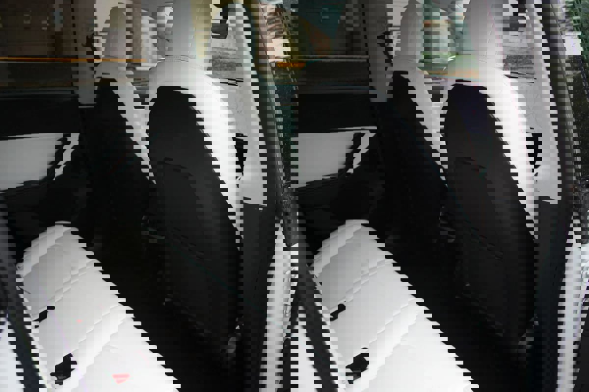 Used 2020 Tesla Model Y Long Range image 35