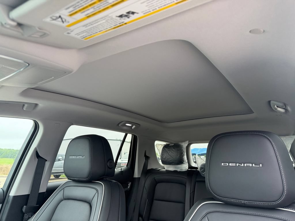 New 2026 GMC Terrain Denali w/ LPO, Floor Liner Package AWD/4WD image 26