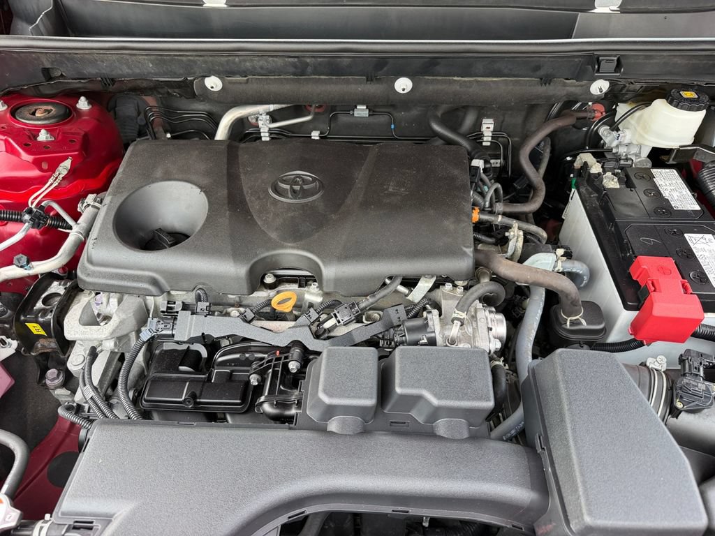 Used 2024 Toyota RAV4 LE AWD/4WD image 29