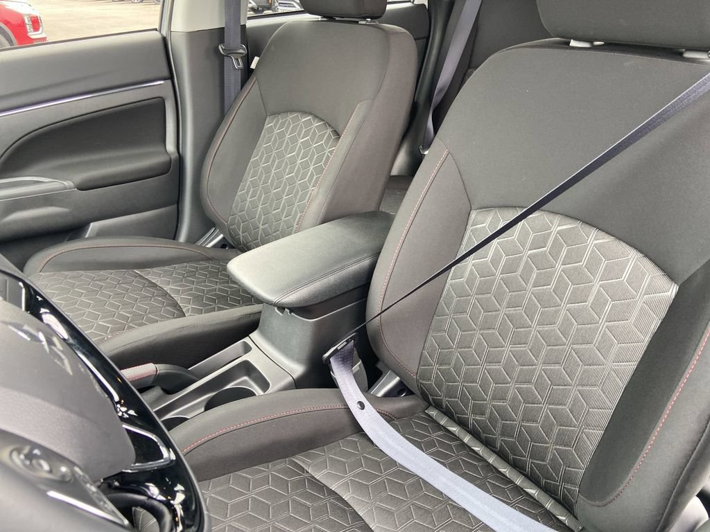 New 2026 Mitsubishi Outlander Sport LE AWD/4WD image 13