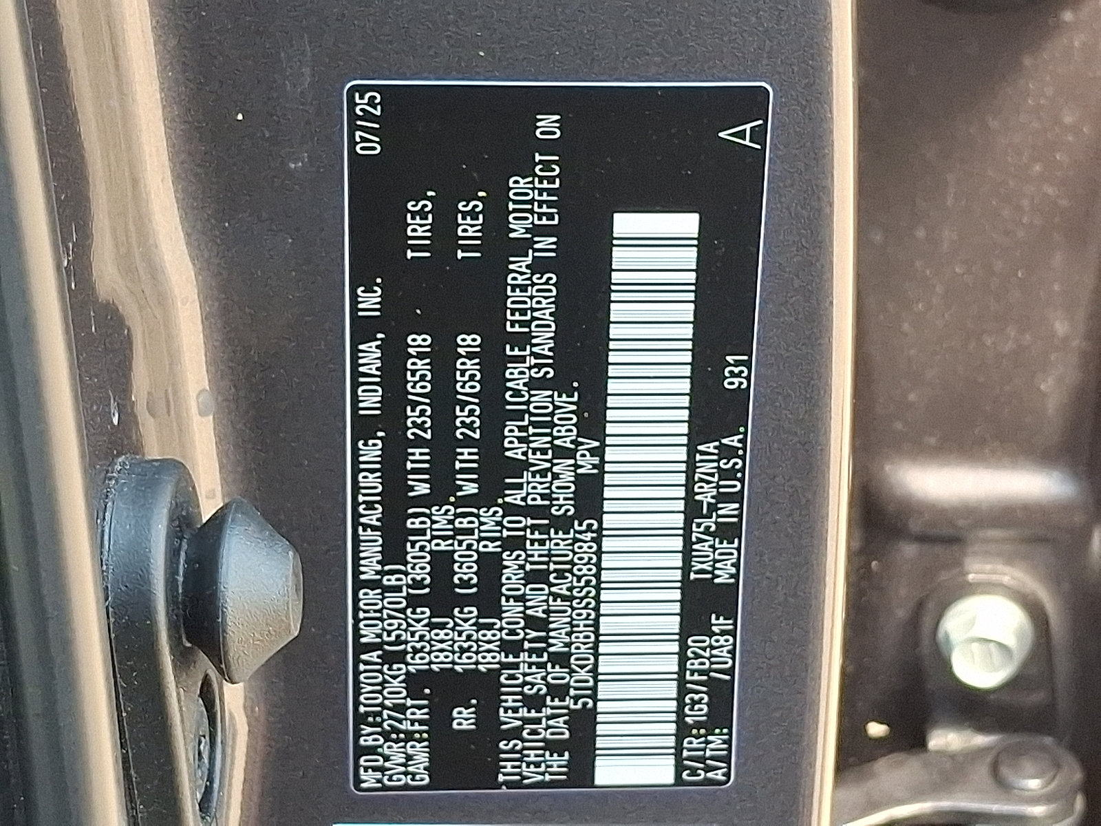 Used 2025 Toyota Highlander LE AWD/4WD image 27