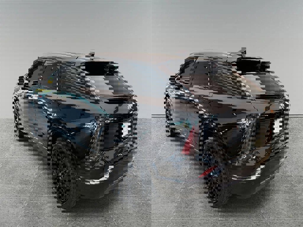 New 2025 Cadillac Optiq Sport 2 w/ LPO, ONYX Package image 11