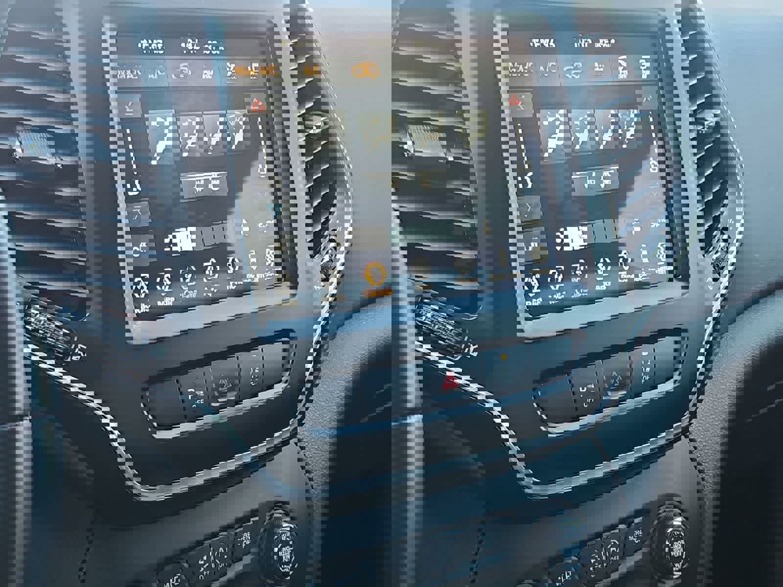 Certified 2021 Jeep Cherokee Latitude Lux 80th Anniv w/ Quick Order Package 26U 80TH image 28