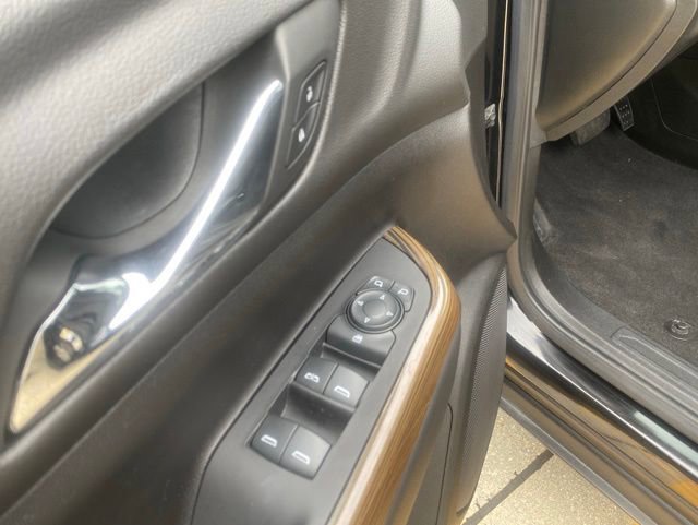 Used 2023 GMC Acadia SLE w/ Elevation Edition AWD/4WD image 14