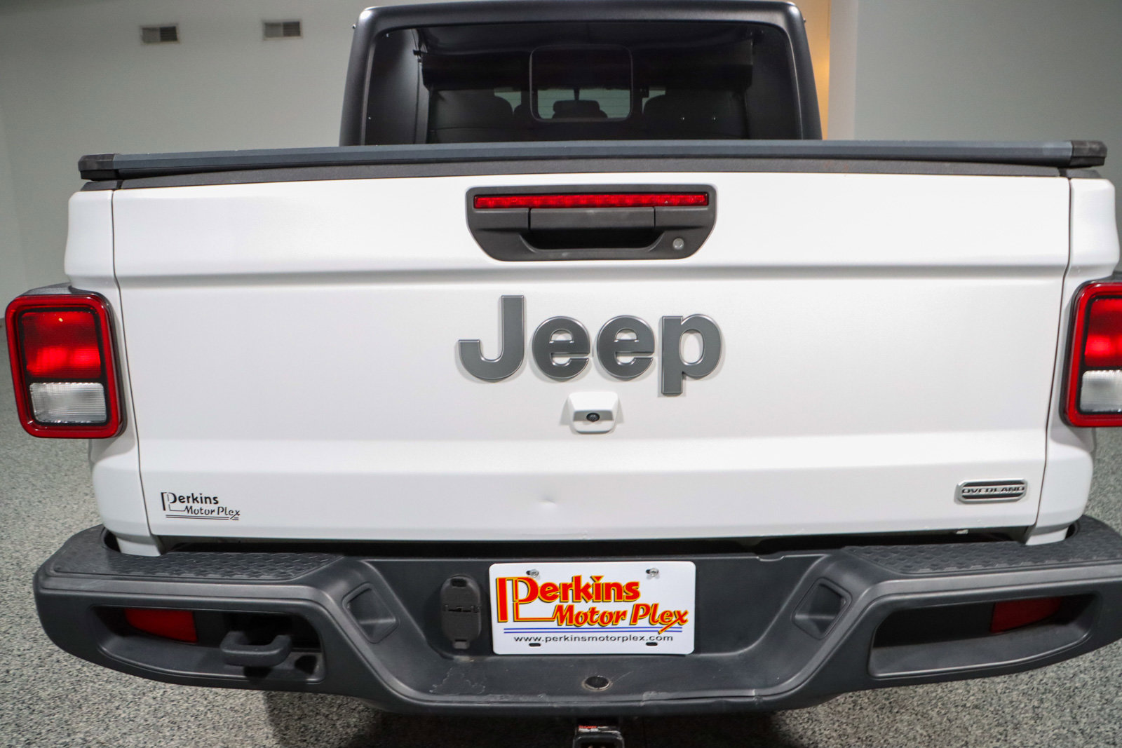 Used 2020 Jeep Gladiator Overland image 8