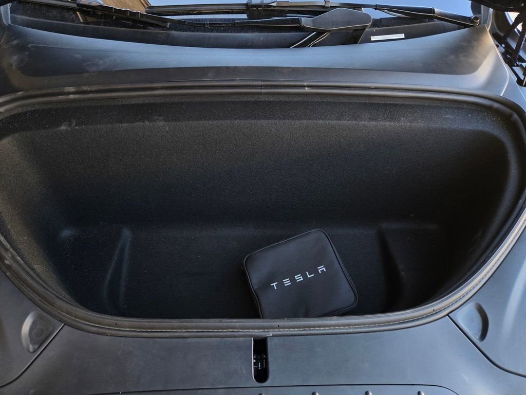 Used 2023 Tesla Model X image 35