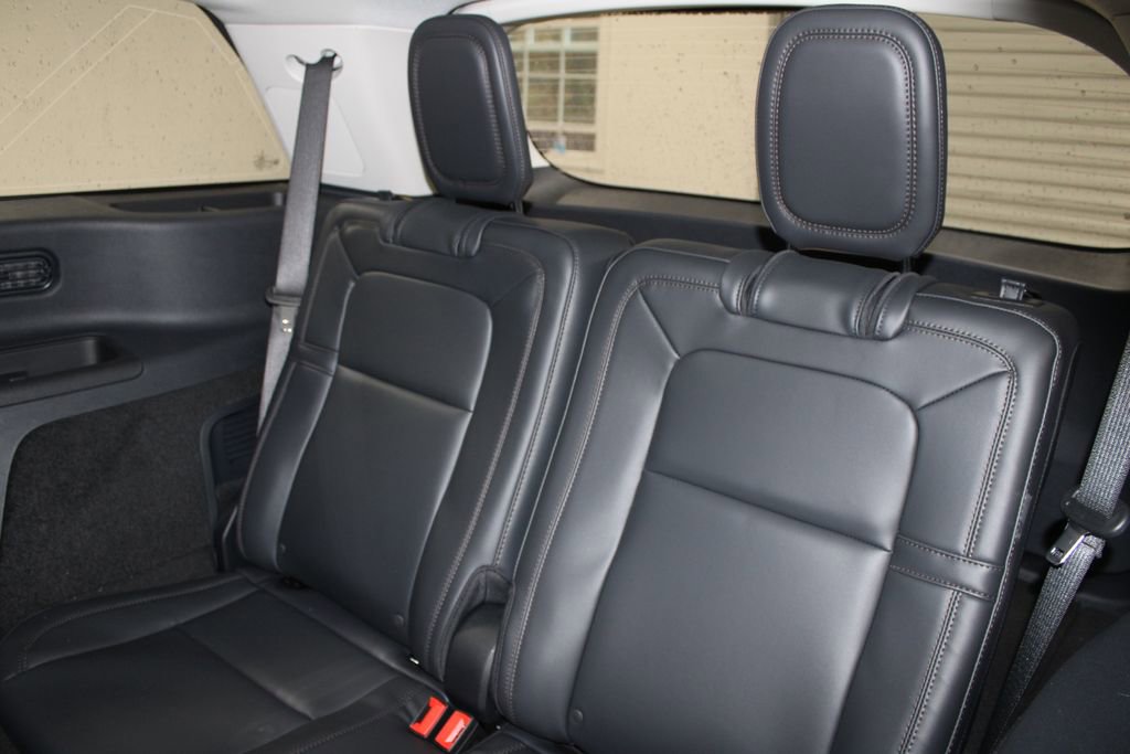 New 2026 Lincoln Aviator Reserve w/ Luxury Package RWD image 26