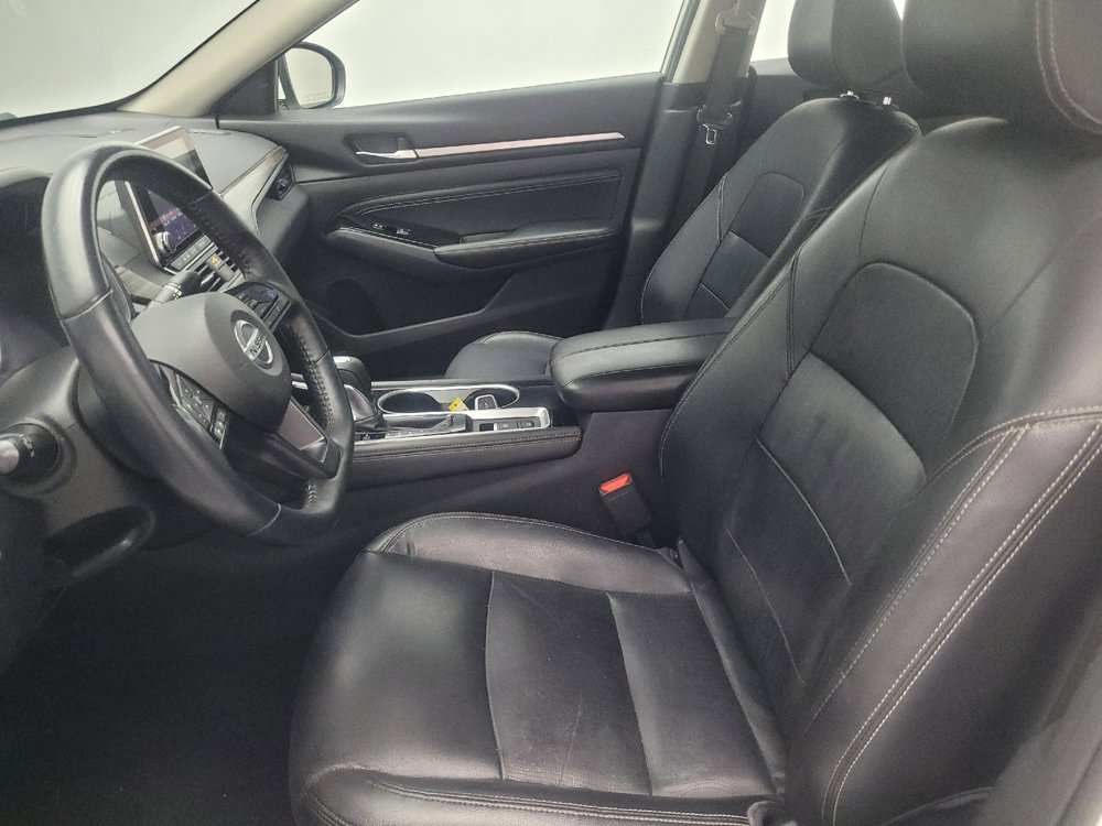 Used 2020 Nissan Altima 2.0 Platinum FWD image 17