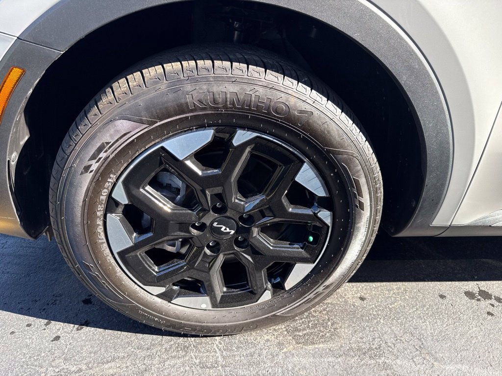 Certified 2026 Kia Sorento S AWD/4WD image 13