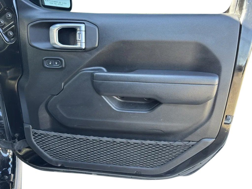 Used 2023 Jeep Wrangler Unlimited Rubicon w/ LED Lighting Group image 29