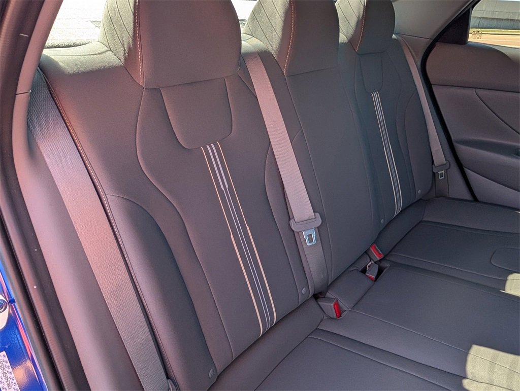 Used 2023 Hyundai Elantra SEL w/ Preferred Accessory Package image 16