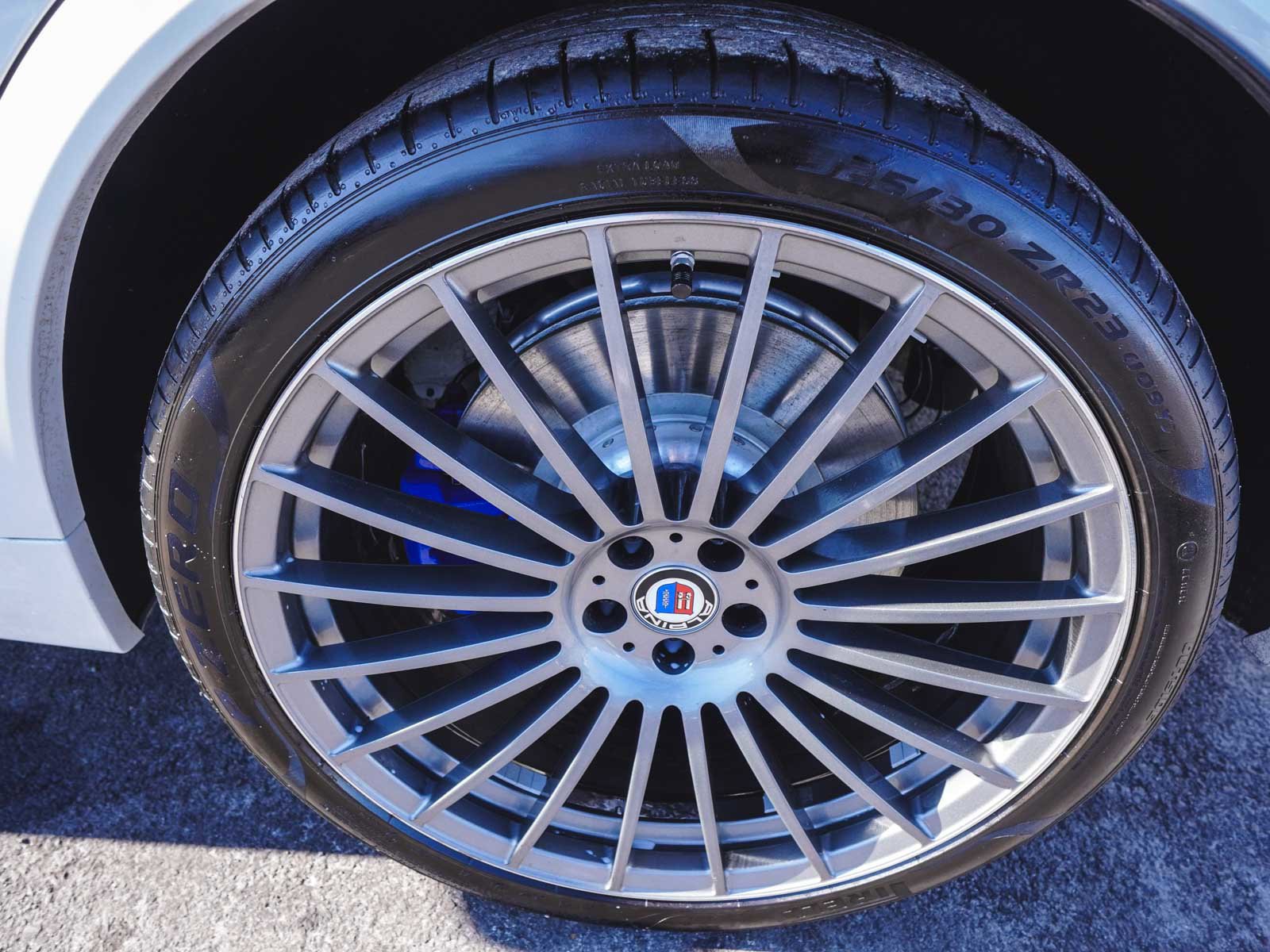 Used 2022 BMW ALPINA XB7 image 8