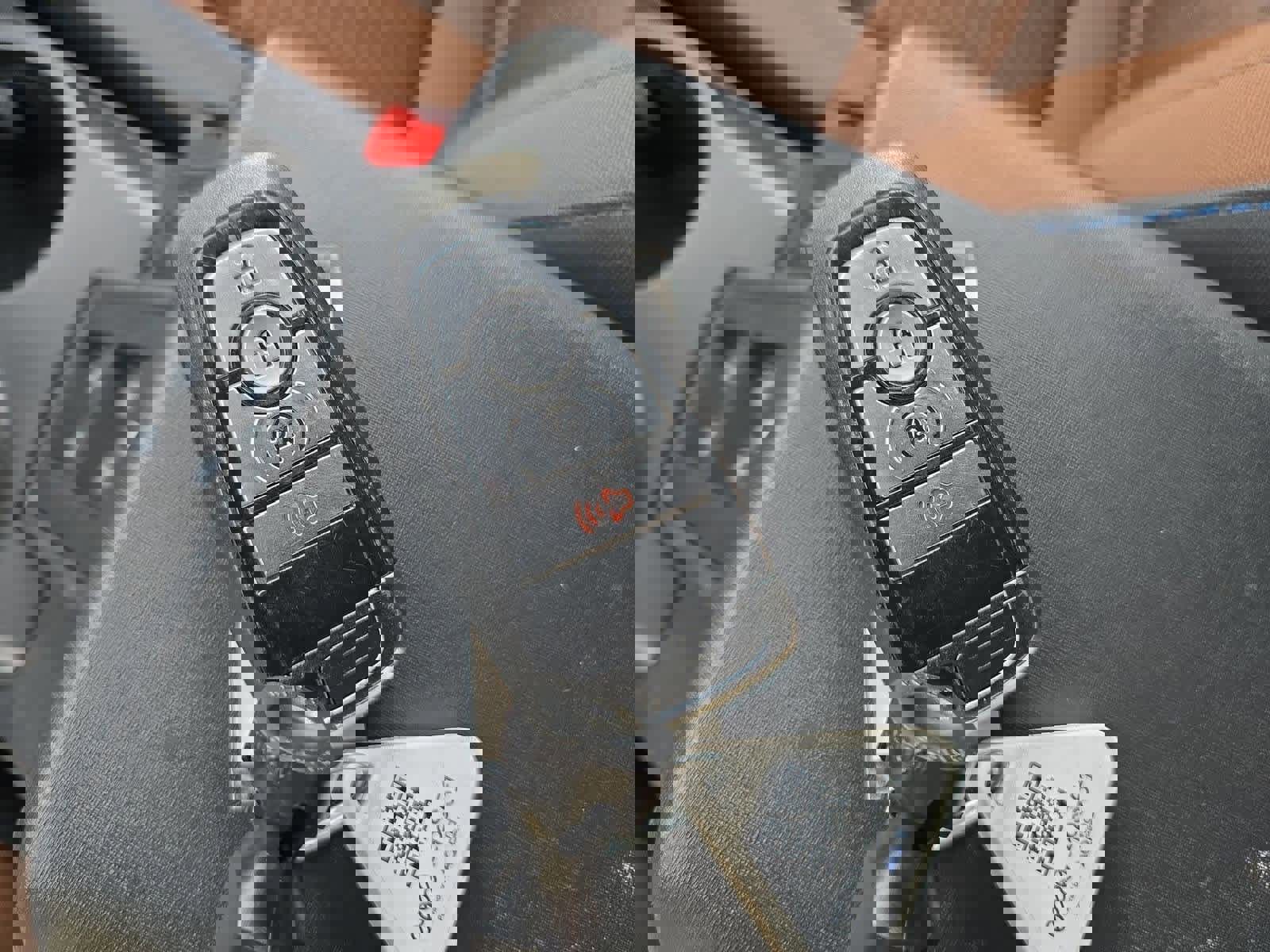 Used 2023 Ford Bronco Outer Banks image 33