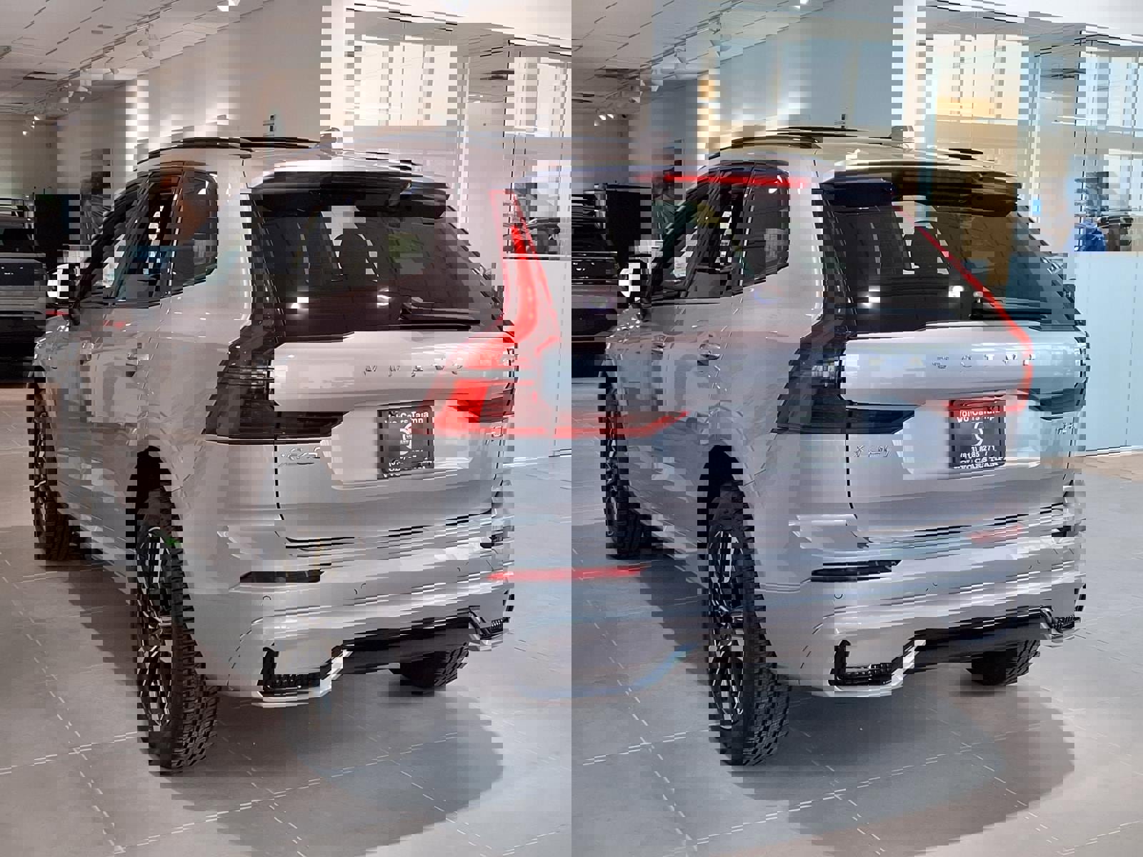 New 2026 Volvo XC60 T8 Core w/ Protection Package Premier image 4