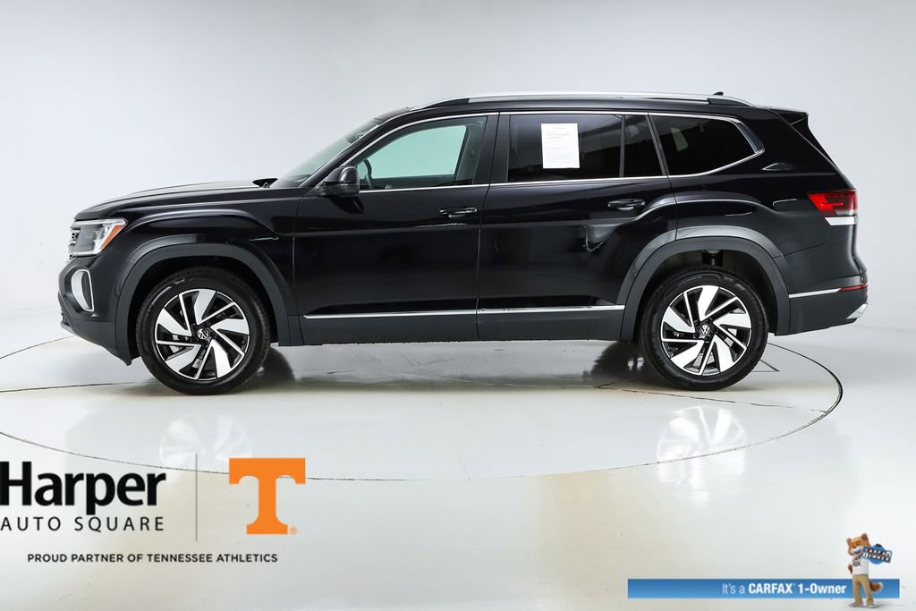 Used 2025 Volkswagen Atlas SEL AWD/4WD image 2