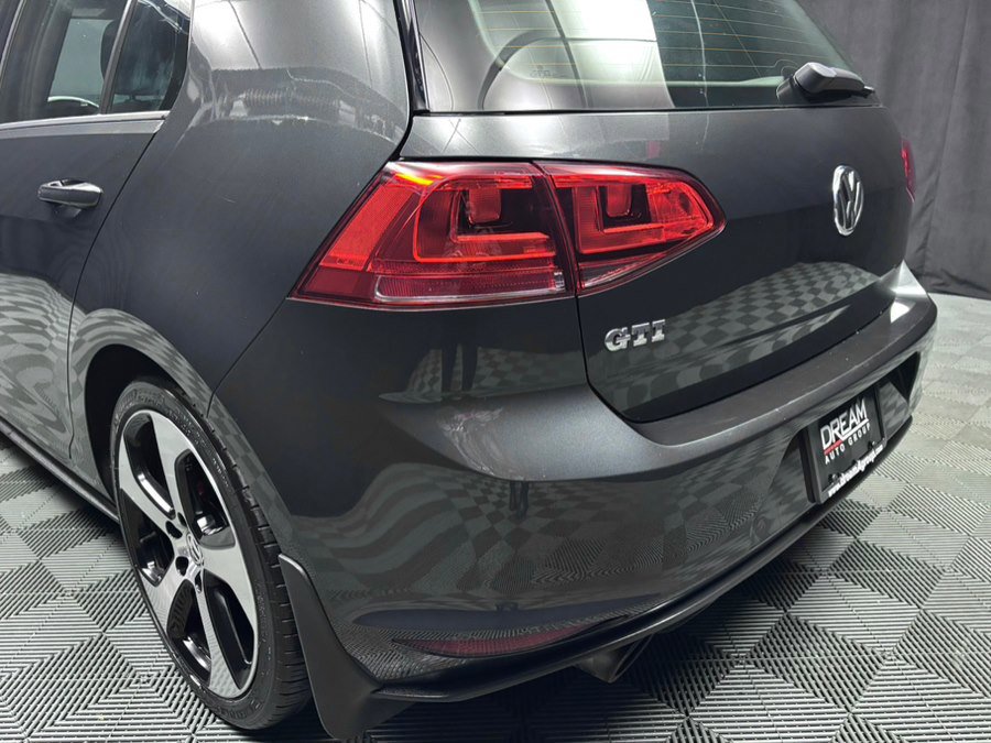 Used 2016 Volkswagen GTI SE image 13
