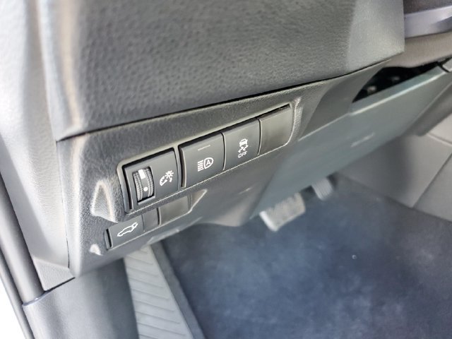 New 2026 Toyota Corolla Cross XLE w/ Convenience Package FWD image 20