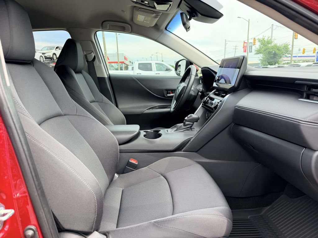 Certified 2024 Toyota Venza LE AWD/4WD image 14