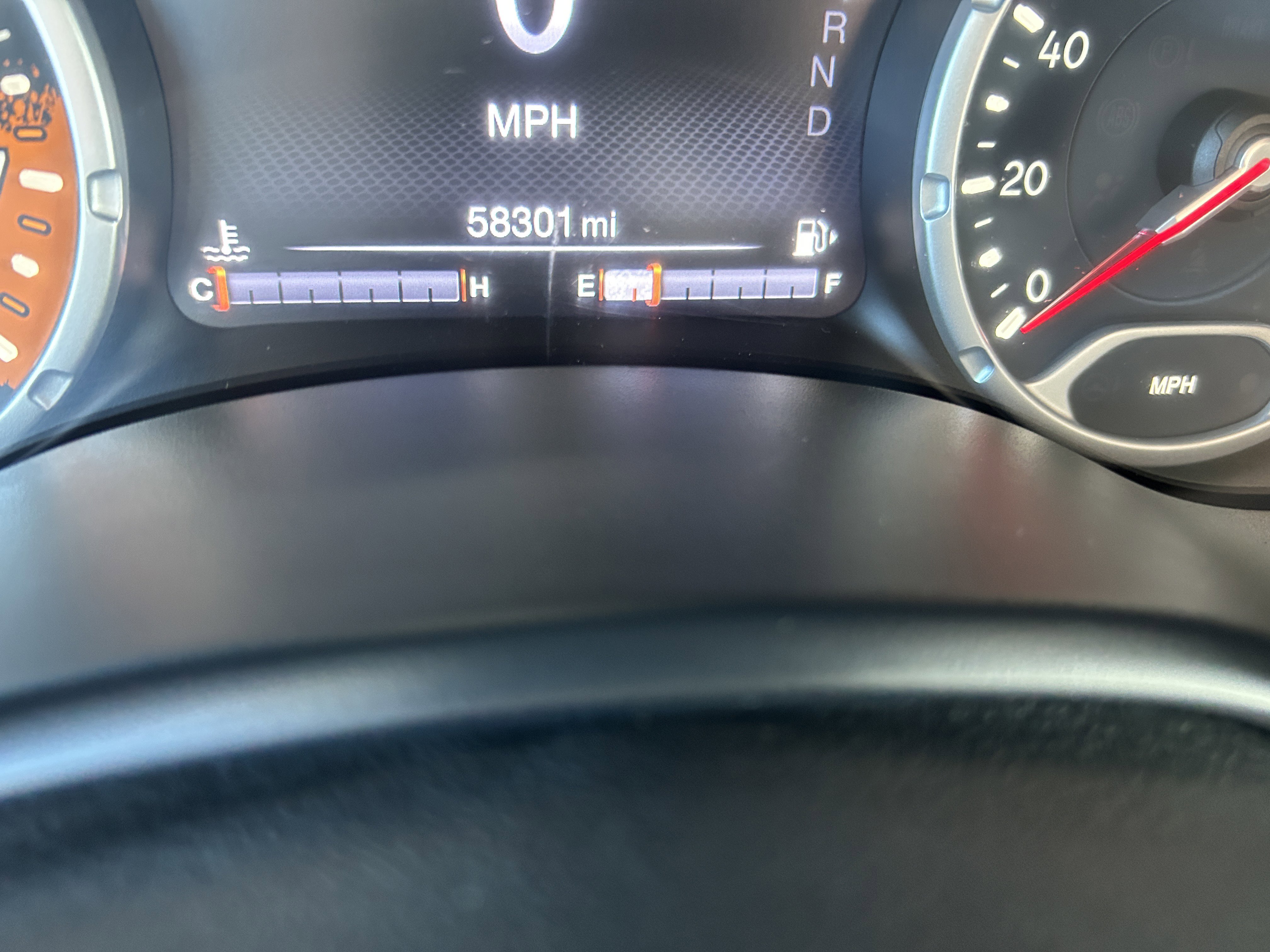 Used 2016 Jeep Renegade Trailhawk w/ Premium Trailhawk Package AWD/4WD image 11