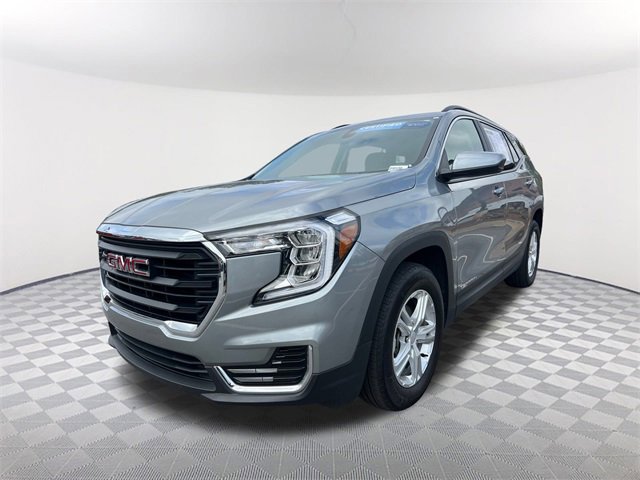 Used 2024 GMC Terrain SLE w/ Driver Convenience Package