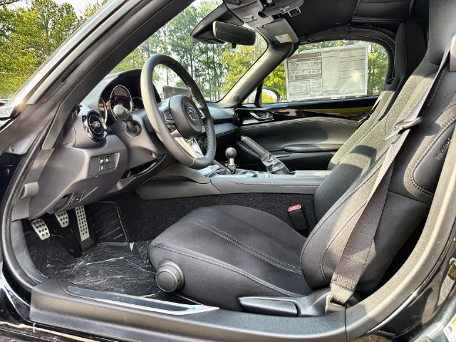 New 2026 MAZDA MX-5 Miata Club w/ Interior Package RWD image 12