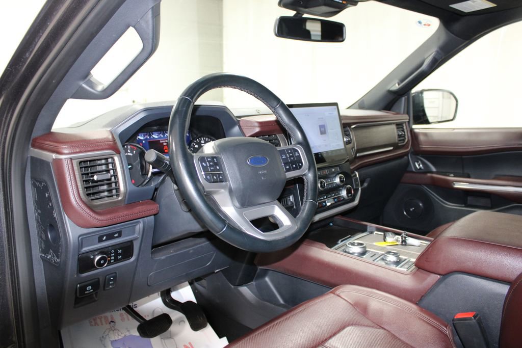 Used 2023 Ford Expedition Limited AWD/4WD image 19