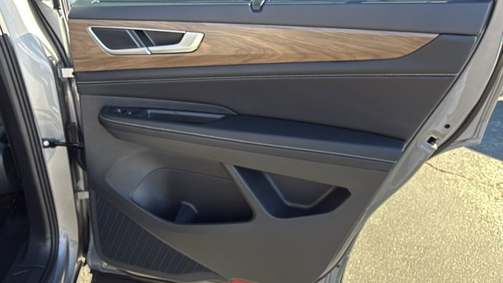 New 2026 Volkswagen Atlas SE FWD image 31