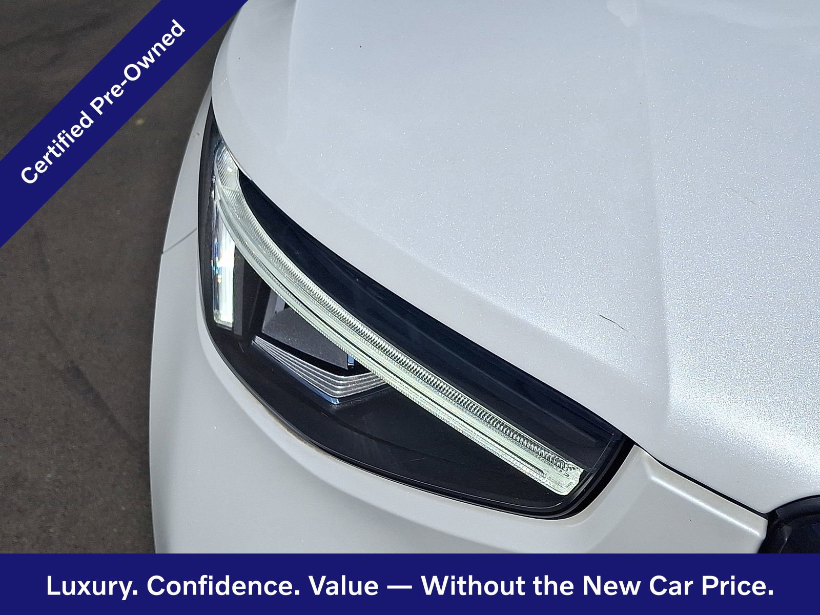 Used 2023 Volvo XC40 B5 Plus w/ Driver Assist Package AWD/4WD image 10