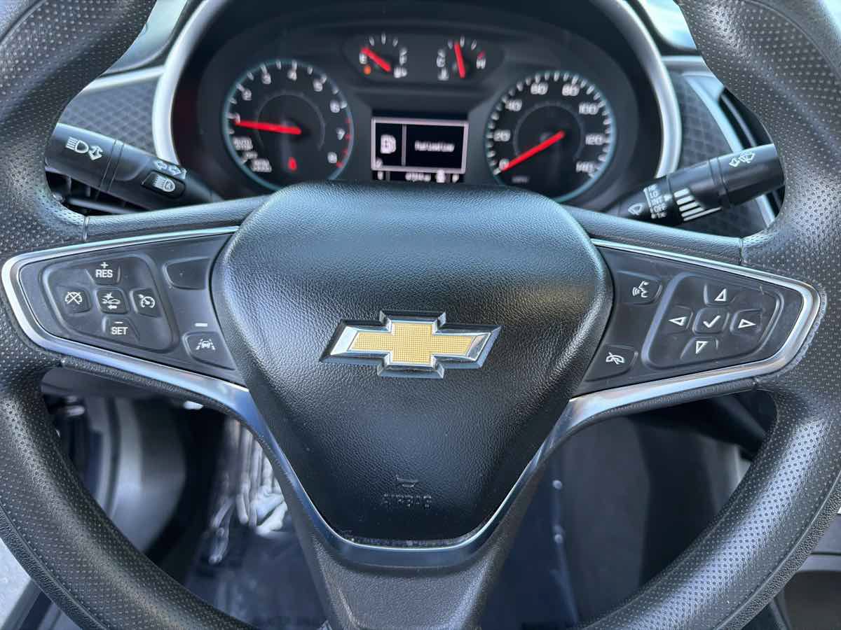 Used 2023 Chevrolet Malibu LT FWD image 26