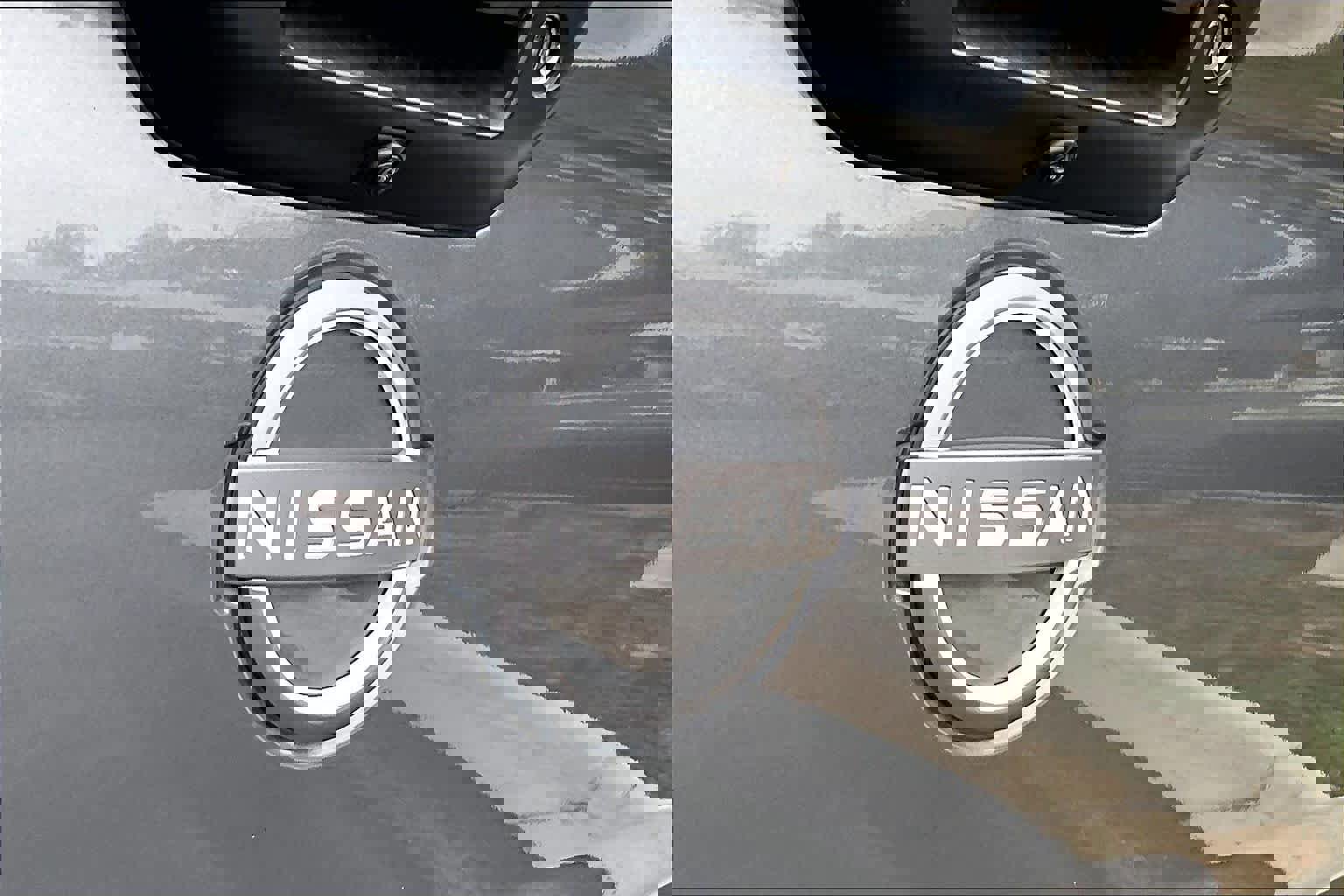 Used 2024 Nissan Titan SV w/ Accessory Utility Package image 60