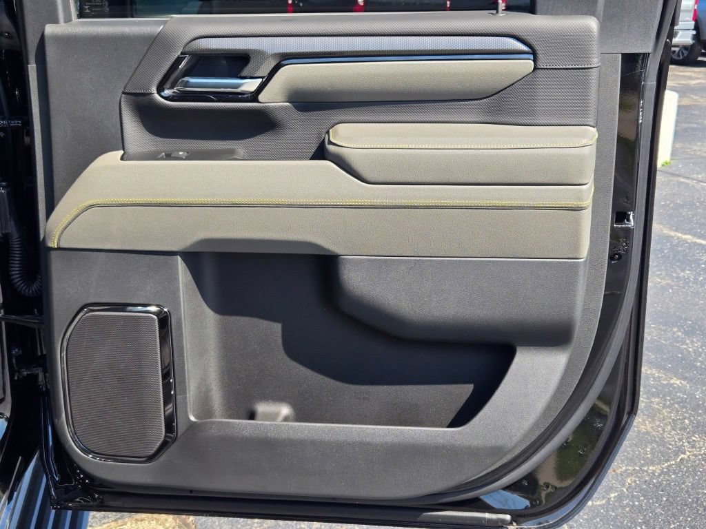 New 2026 Chevrolet Silverado 2500 ZR2 AWD/4WD image 9
