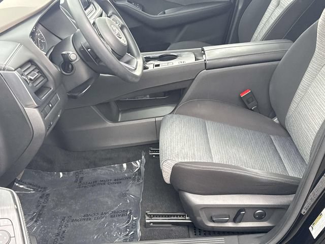 Certified 2023 Nissan Rogue SV FWD image 26