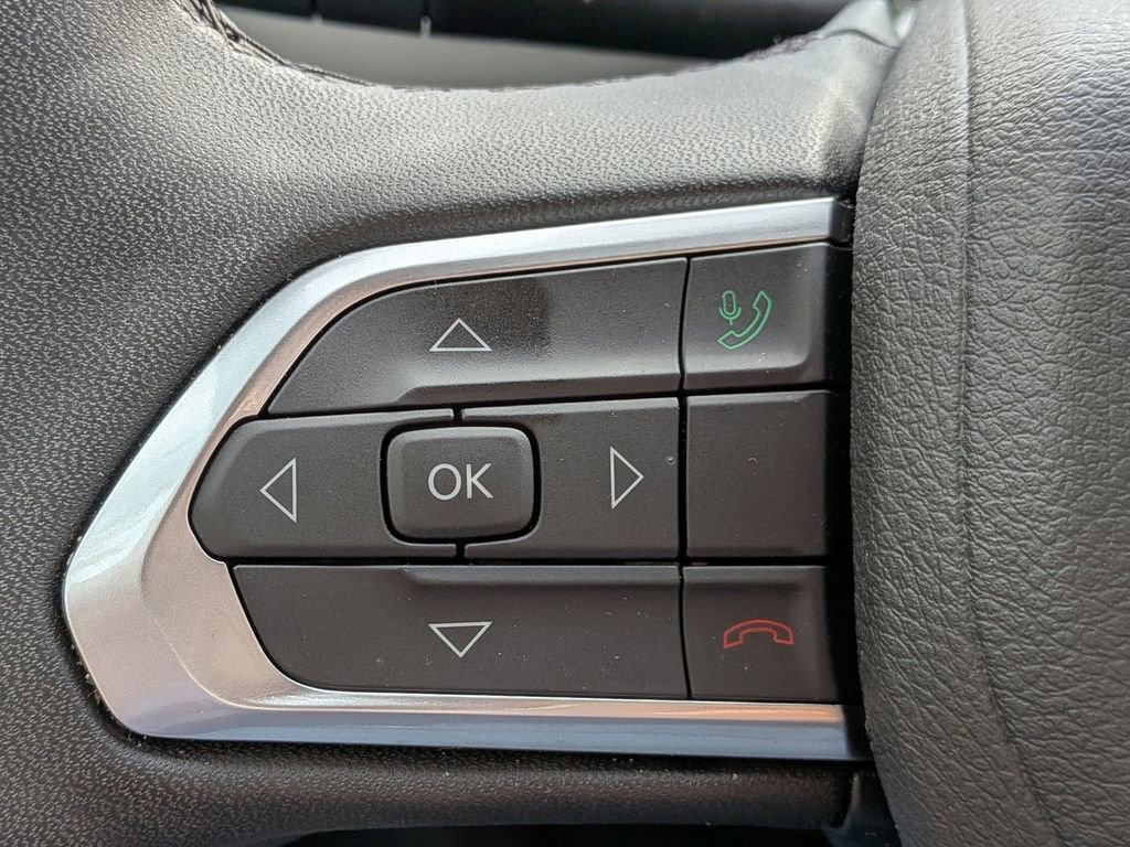 Used 2024 Jeep Compass Limited image 25