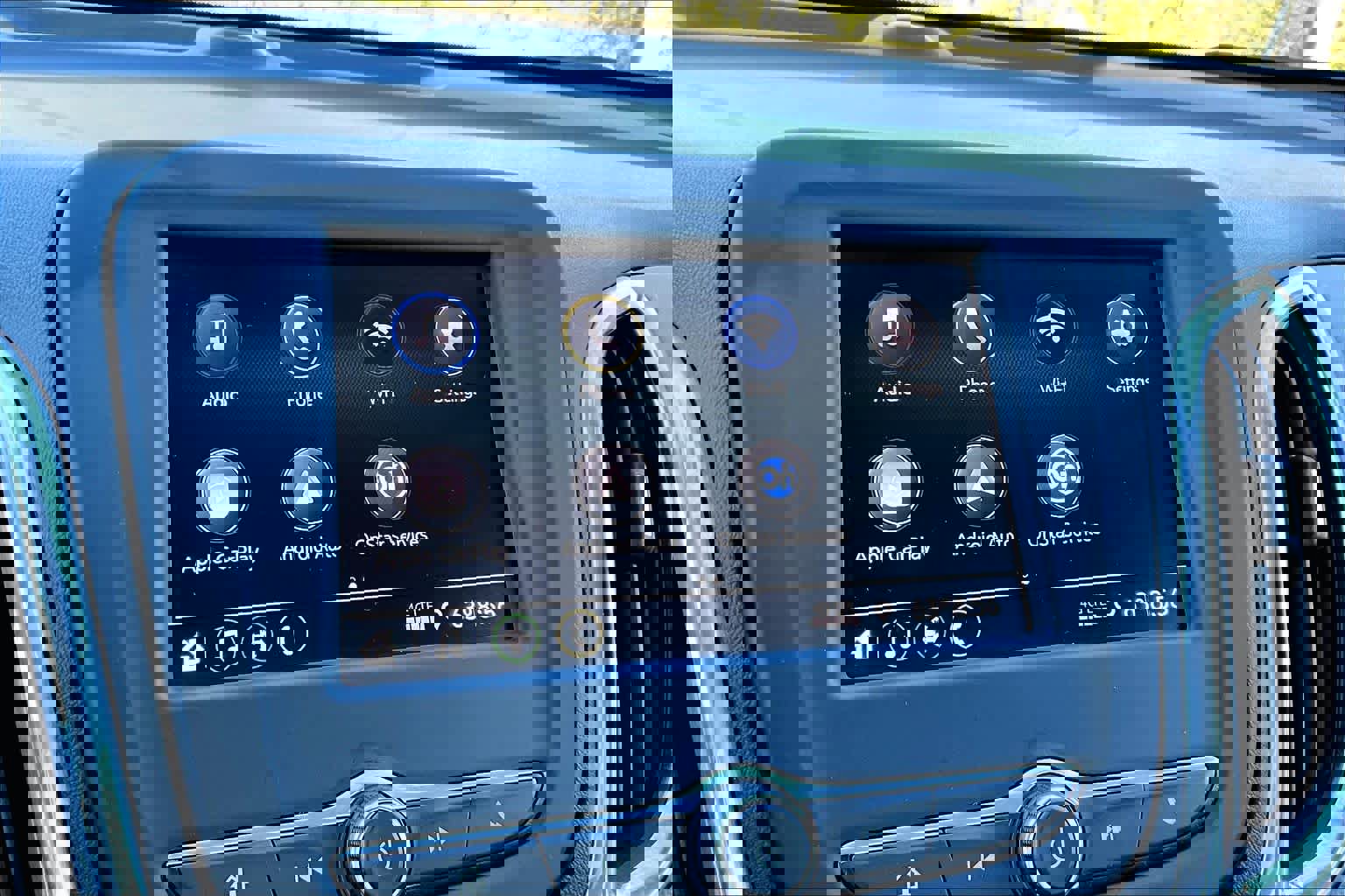 Used 2021 Chevrolet Equinox LS w/ LS Convenience Package image 35