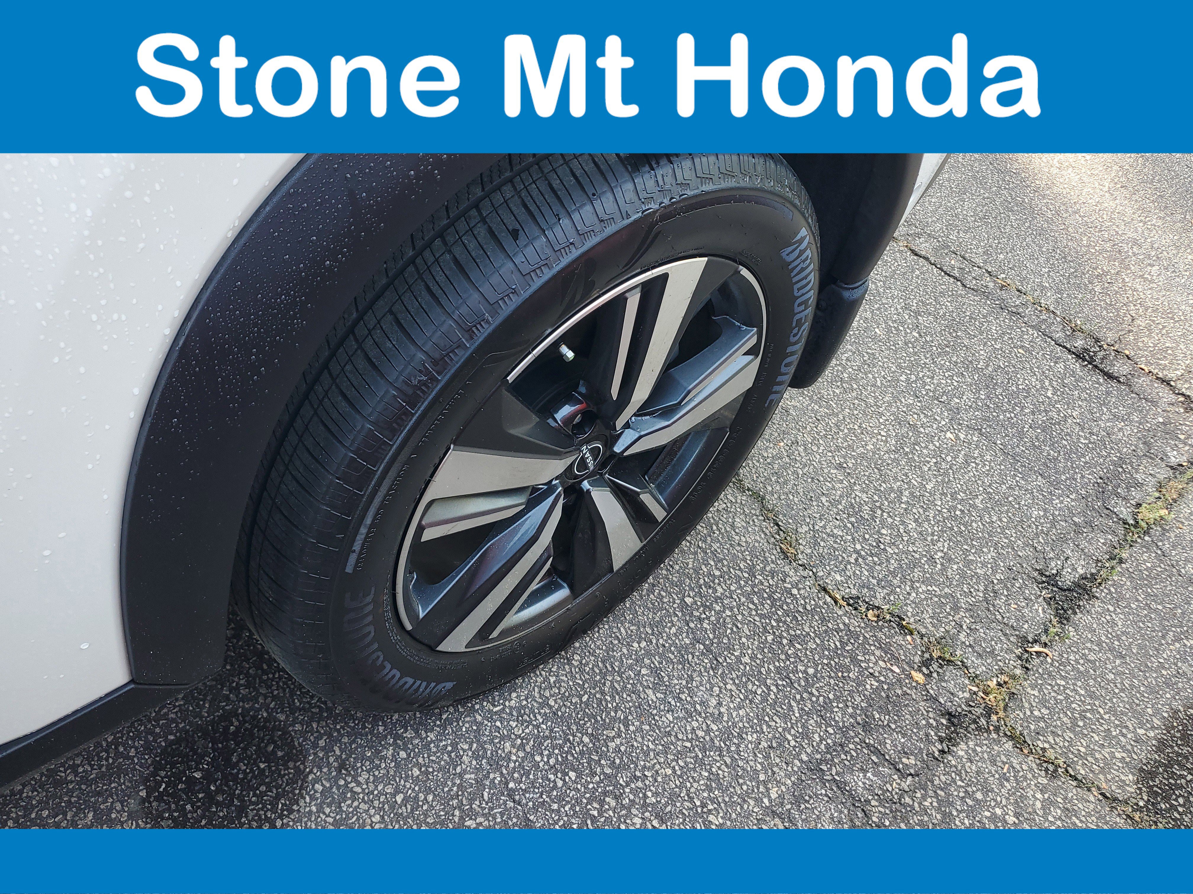 Used 2023 Nissan Rogue SL w/ SL Premium Package image 7